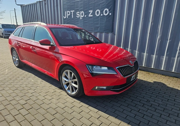 Skoda Superb cena 81057 przebieg: 198856, rok produkcji 2019 z Ruda Śląska małe 497